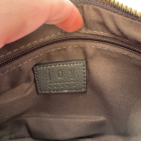 Joy Suzan crossbody wallet - Picture 6 of 8